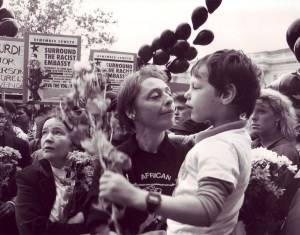Surround the Embassy 16 June 1988 (Jon Kempster 104(4)-2)