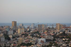 800px-Luanda_feb09_ost05