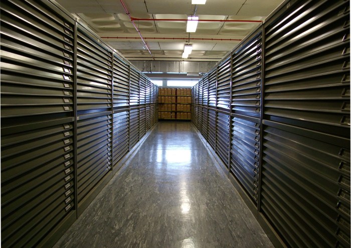 A_view_of_the_map_repository_at_The_National_Archives