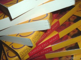 Things_Fall_Apart_books_02